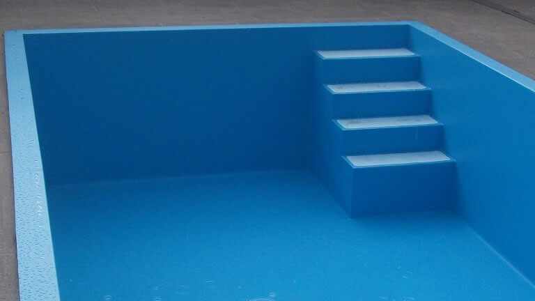 Treppe, Folie adriablau, Trittschutz hellblau