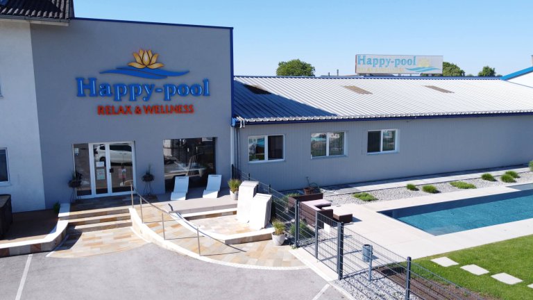 Foto vom Happy-pool Schaugelände in Ried