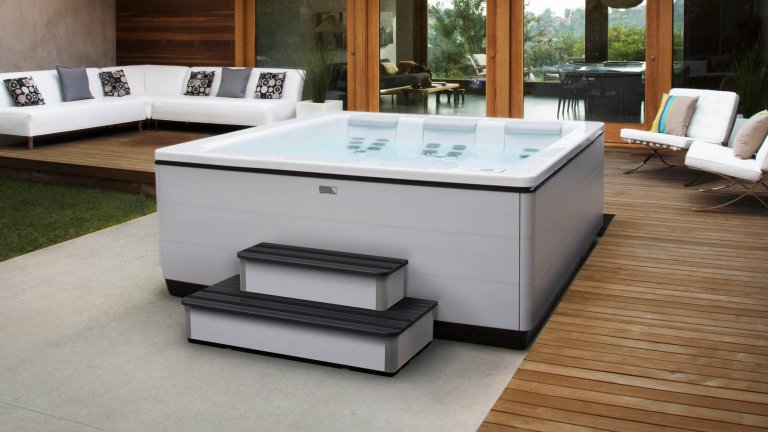 Produktfoto Whirlpool STIL-Serie