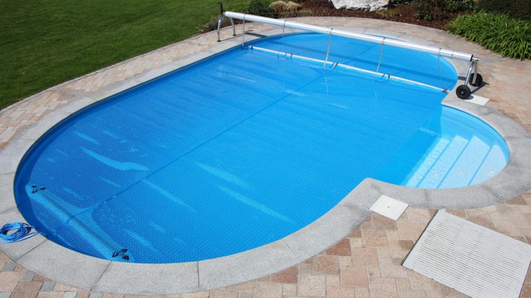 Solarabdeckung blau Folie adriablau scaled | happy-pool | pool, pools