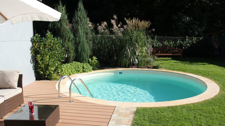 Rundpool, Folie sandfarben, mit Einstiegsleiter
