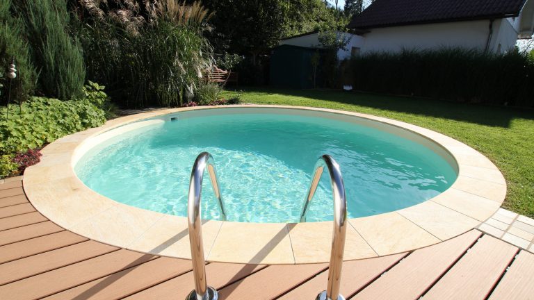 Rundpool, Folie sandfarben, mit Einstiegsleiter