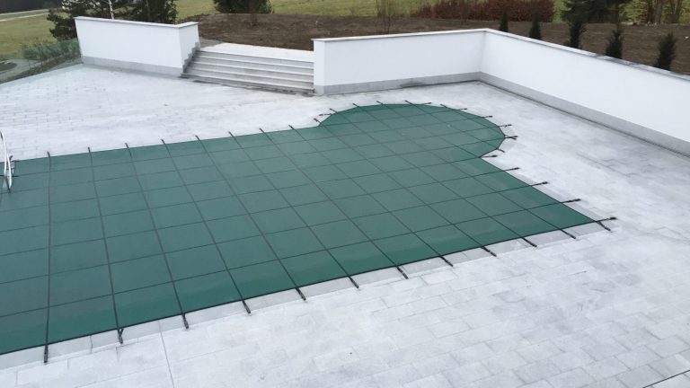 Sicherheitsnetz grün Sonderform