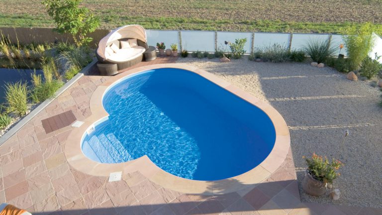 Ovalpool, Folie adriablau, mit Römertreppe