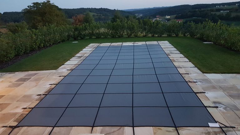 Sicherheitsnetz Rechteckpool grau