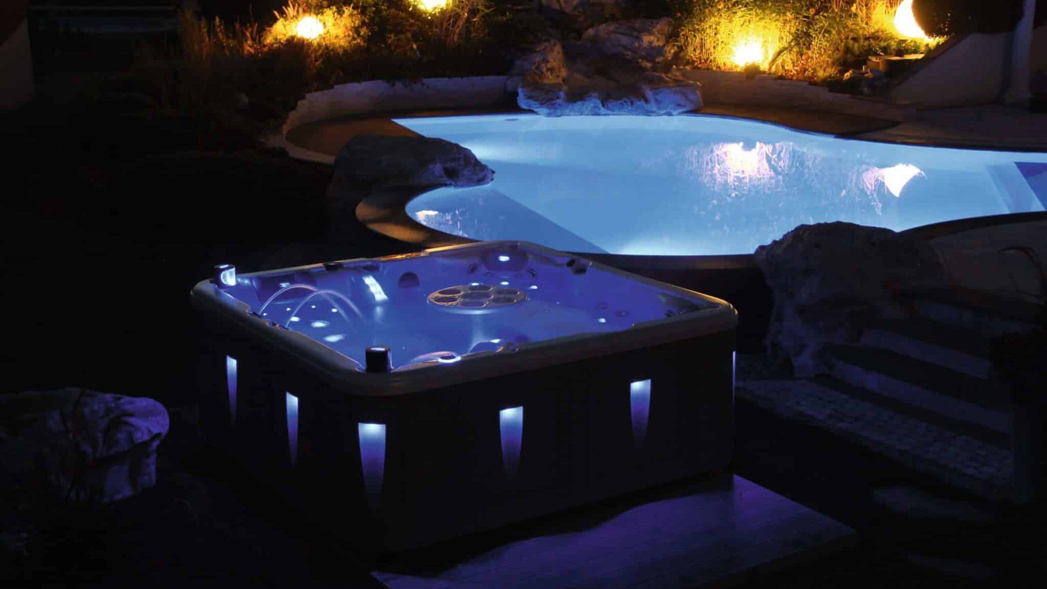 Beispiel für Poolbeleuchtung bei Whirlpools am Schaugelände - Happy-pool