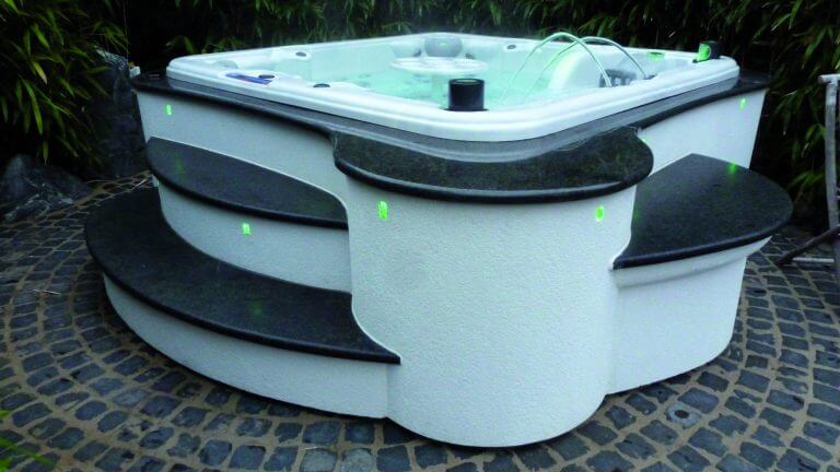 Whirlpoolverkleidung